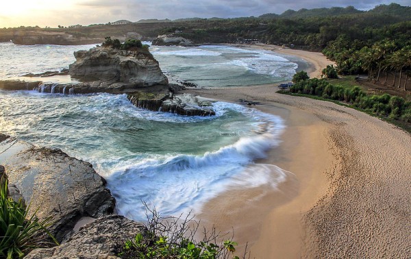 Pantai Ngiroboyo